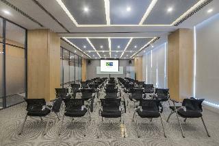 Hotel Holiday Inn Express Yantai Yeda
