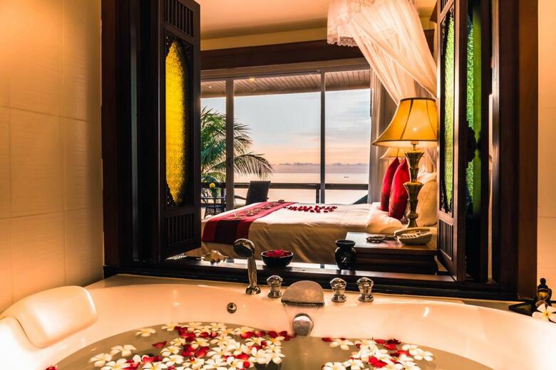Layalina Hotel