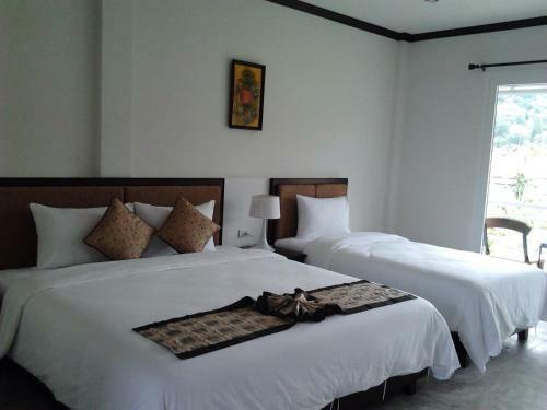 Hostal Phukamala Suite