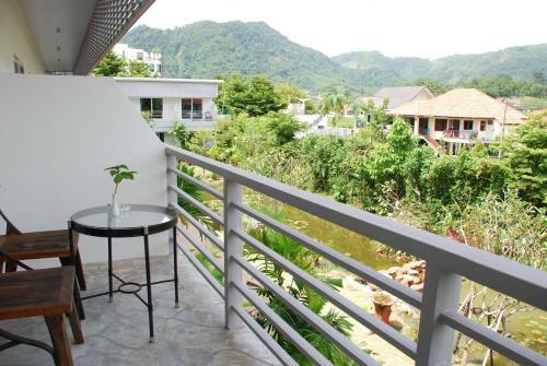 Hostal Phukamala Suite