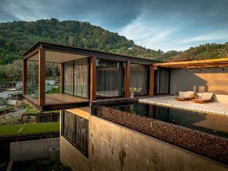 Hotel The Naka Phuket