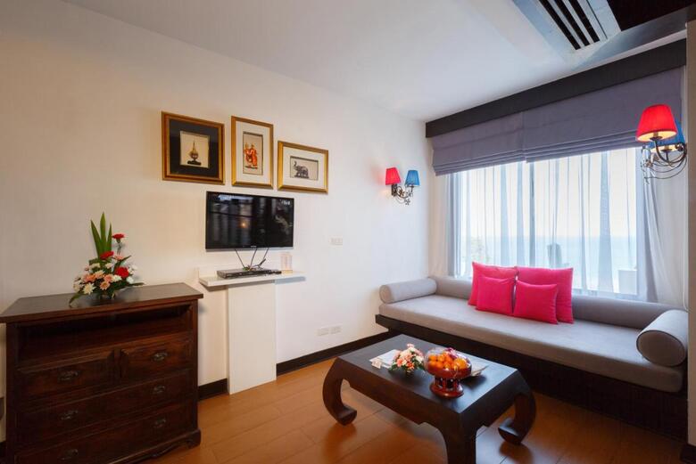 Hotel Aquamarine Resort & Villa