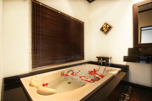 Modern Thai Villa Rawai