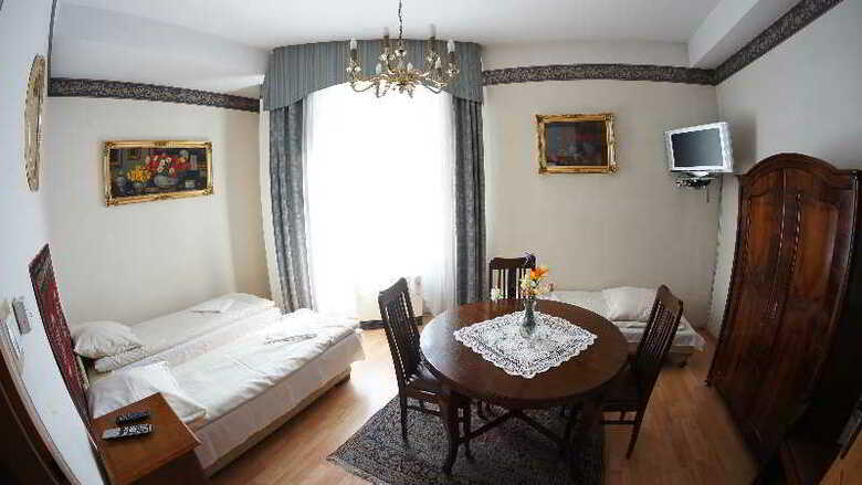 Aparthotel Florian Apartments Old Town