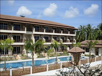 Hotel Whispering Palms Suite