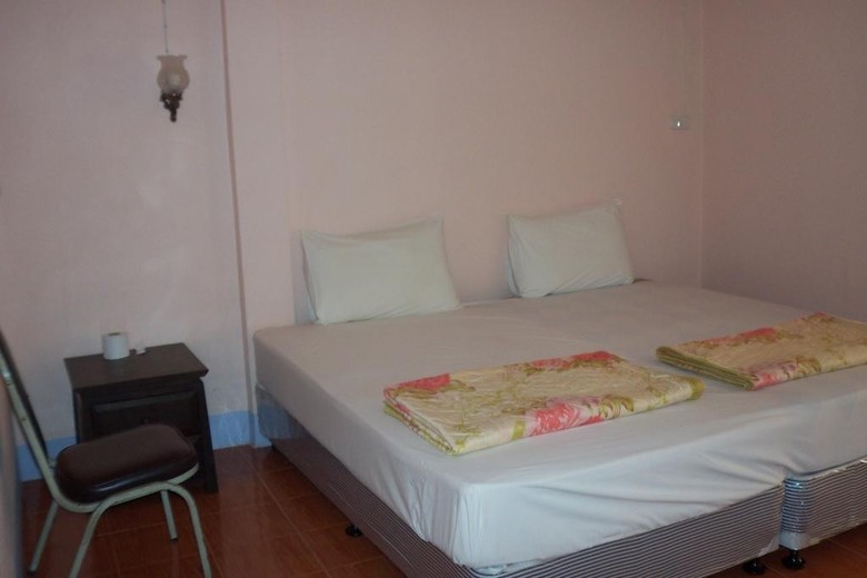 Hostal D's Corner & Guesthouse