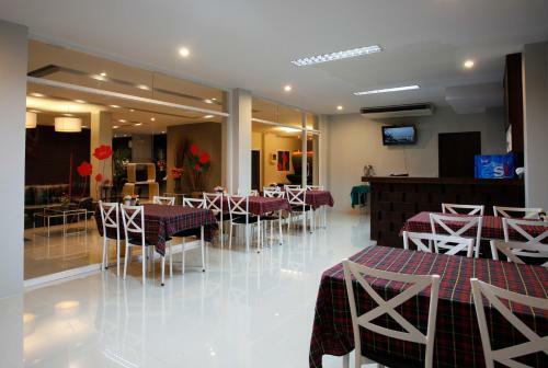 Nize Hotel