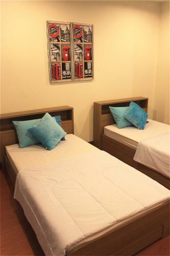 Ananas Phuket Central Hostel