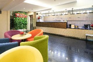 Oyo 146 Solace Hotel