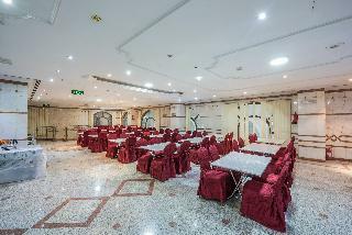 Rawdhat Al Mukhtara Hotel