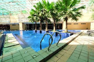 Hotel Zen Rooms Sunshine City Suites