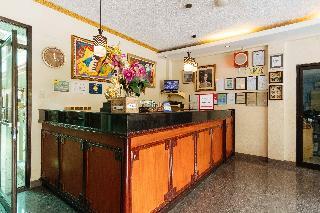 Hotel Reddoorz Premium Near Pristine Beach