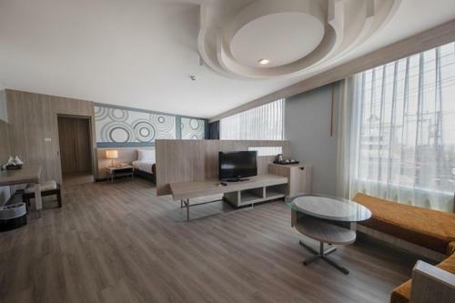 Nora Chaweng Hotel