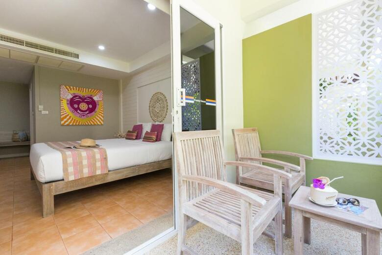 Hotel Ark Bar Beach Resort