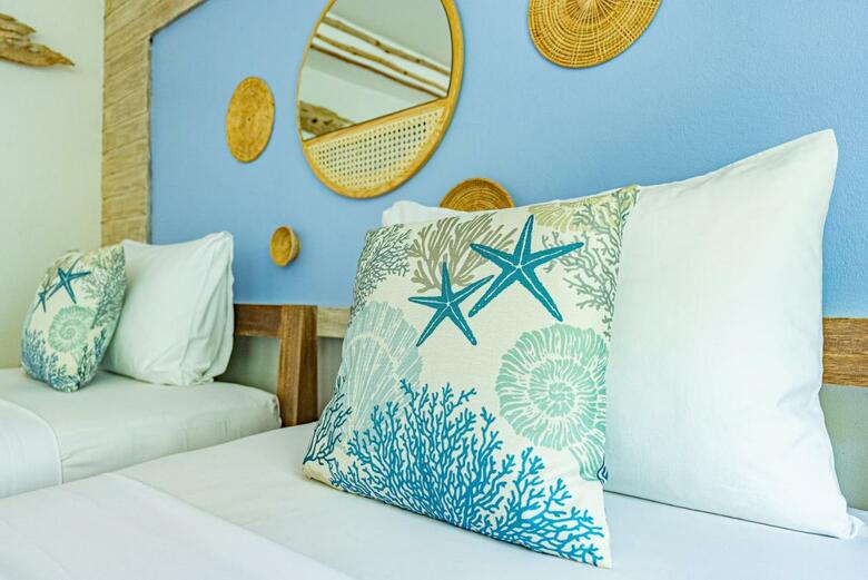 Hotel Ark Bar Beach Resort