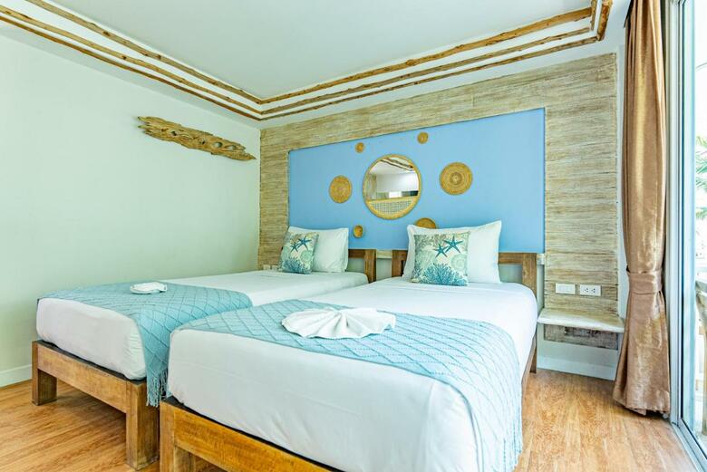 Hotel Ark Bar Beach Resort