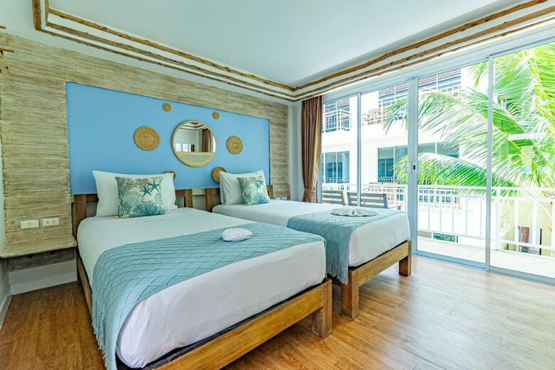Hotel Ark Bar Beach Resort