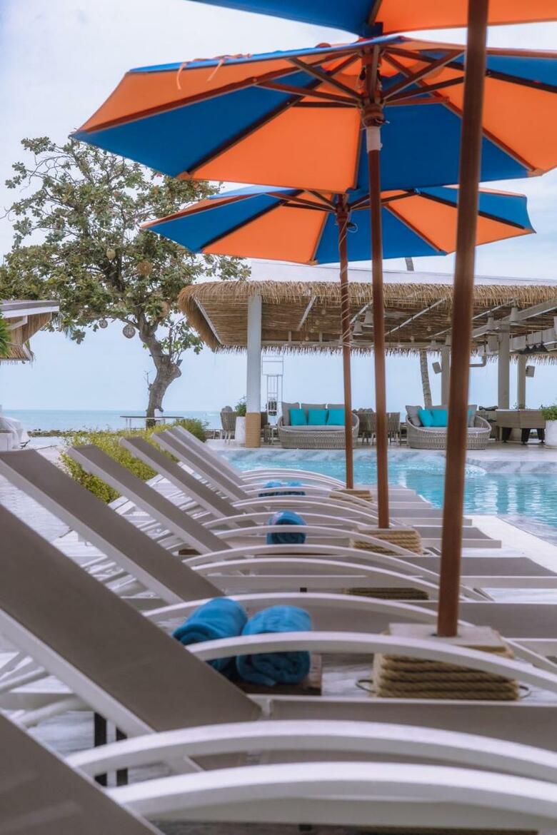 Hotel Ark Bar Beach Resort