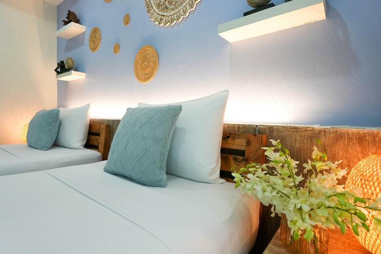 Hotel Ark Bar Beach Resort