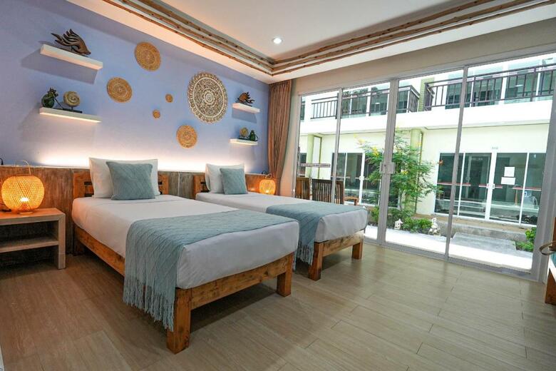 Hotel Ark Bar Beach Resort