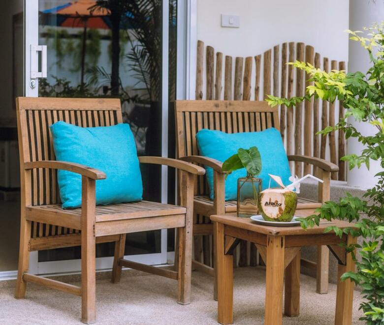 Hotel Ark Bar Beach Resort