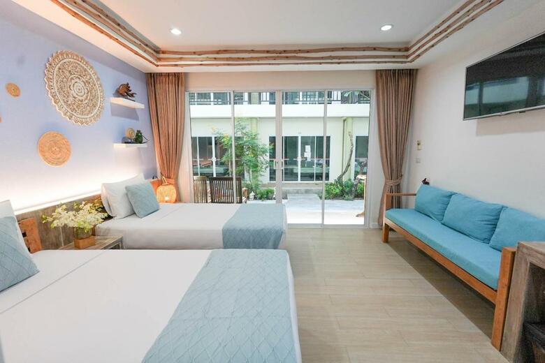 Hotel Ark Bar Beach Resort
