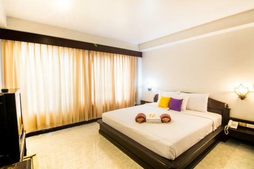 Samui First House Hotel