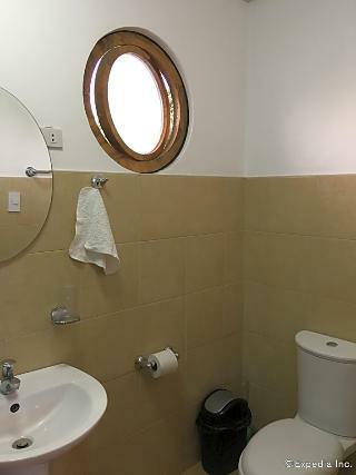 Captain S Lodge And Bar