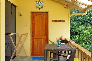 Captain S Lodge And Bar