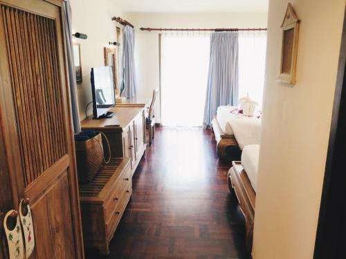 Chaweng Blue Lagoon Hotel