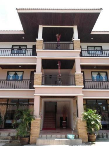 Hostal Panupong Apartment