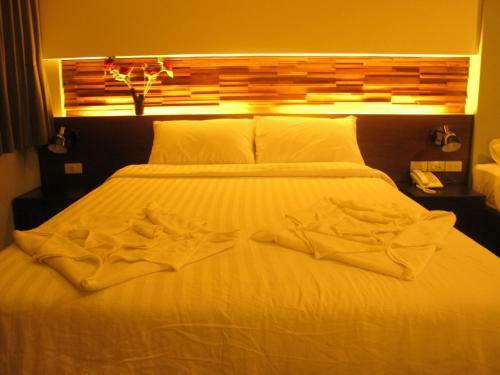 Hotel At One Service