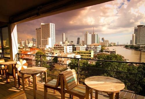Hostal River View Guest House
