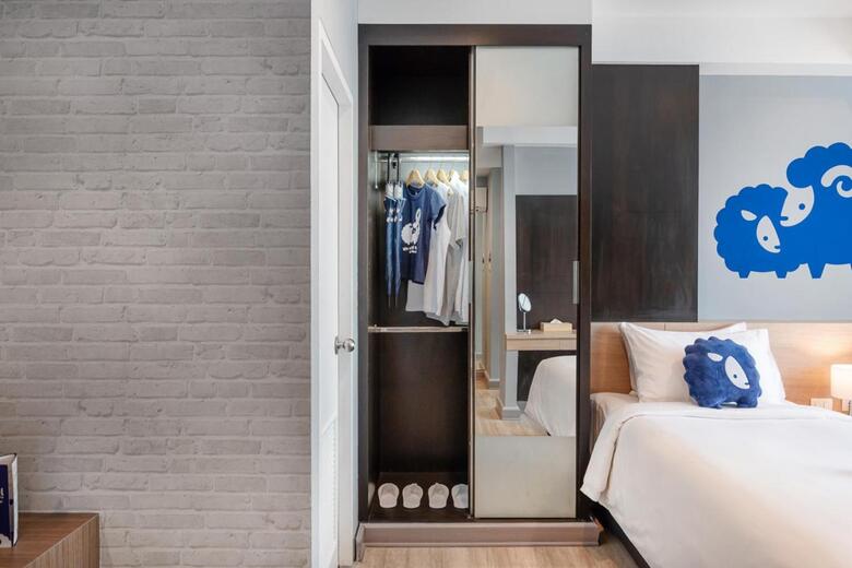 Bed & Breakfast Demeter Residences Suites