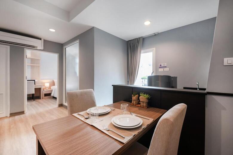 Bed & Breakfast Demeter Residences Suites