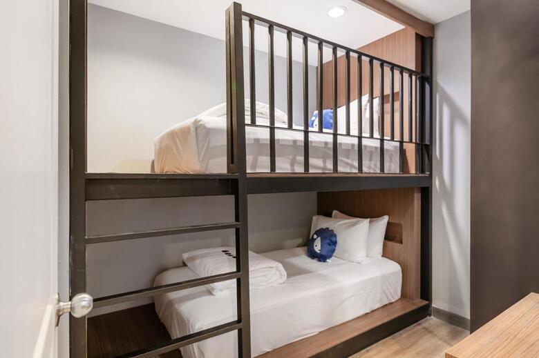 Bed & Breakfast Demeter Residences Suites