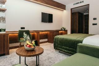 Central Point Hotel