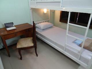 Khaosan River Inn Hostel