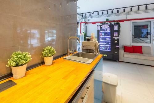 Apartamentos Gems Park