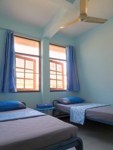 Hostal T.t. Guesthouse