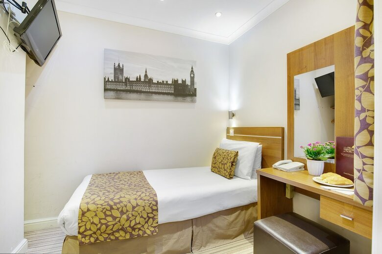 Hotel Queens Park