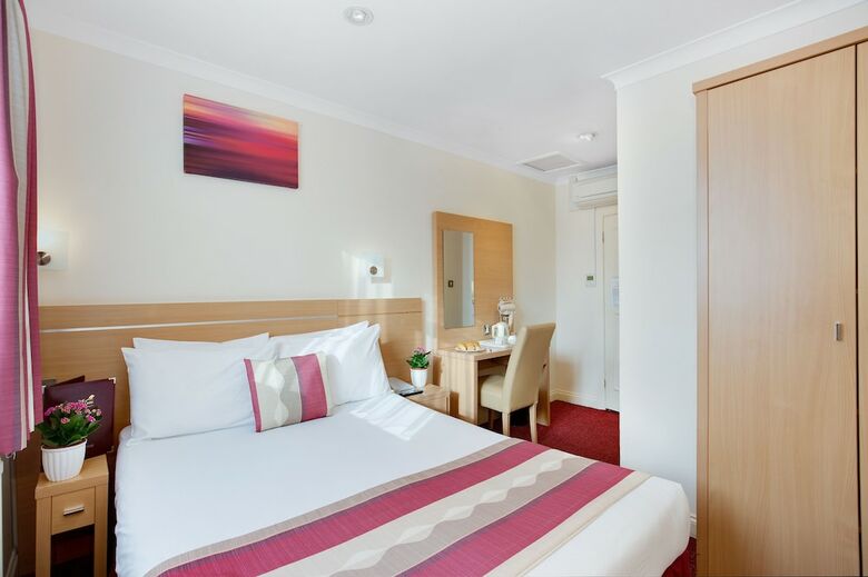 Hotel Queens Park