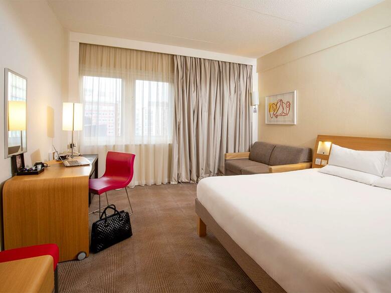 Hotel Novotel London West