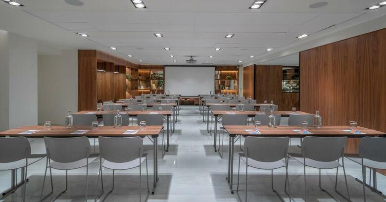 Melia White House Hotel