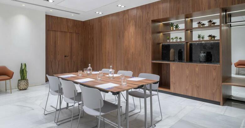 Melia White House Hotel