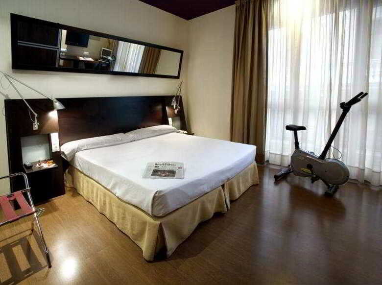 Melia White House Hotel