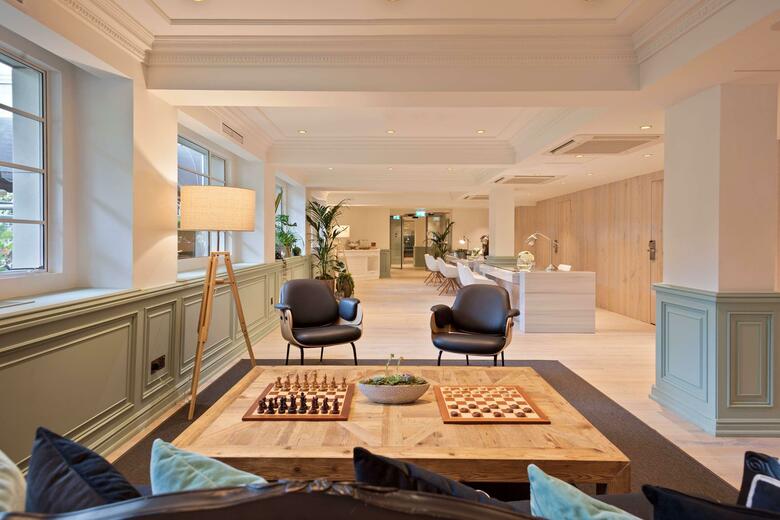 Melia White House Hotel