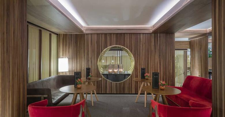 Melia White House Hotel