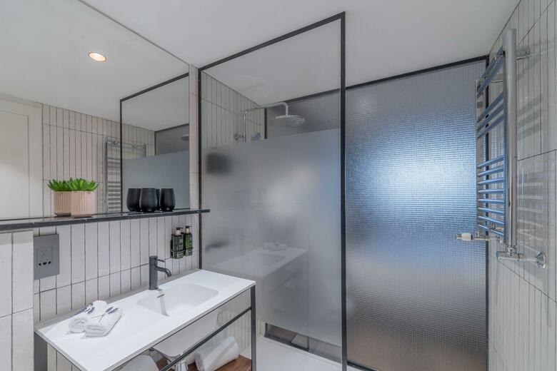 Melia White House Hotel