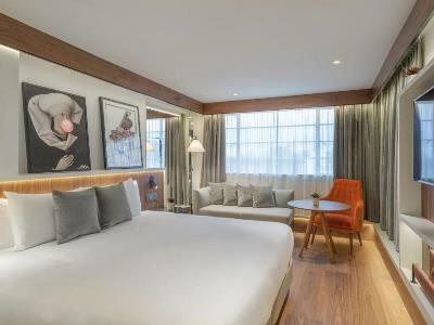 Melia White House Hotel